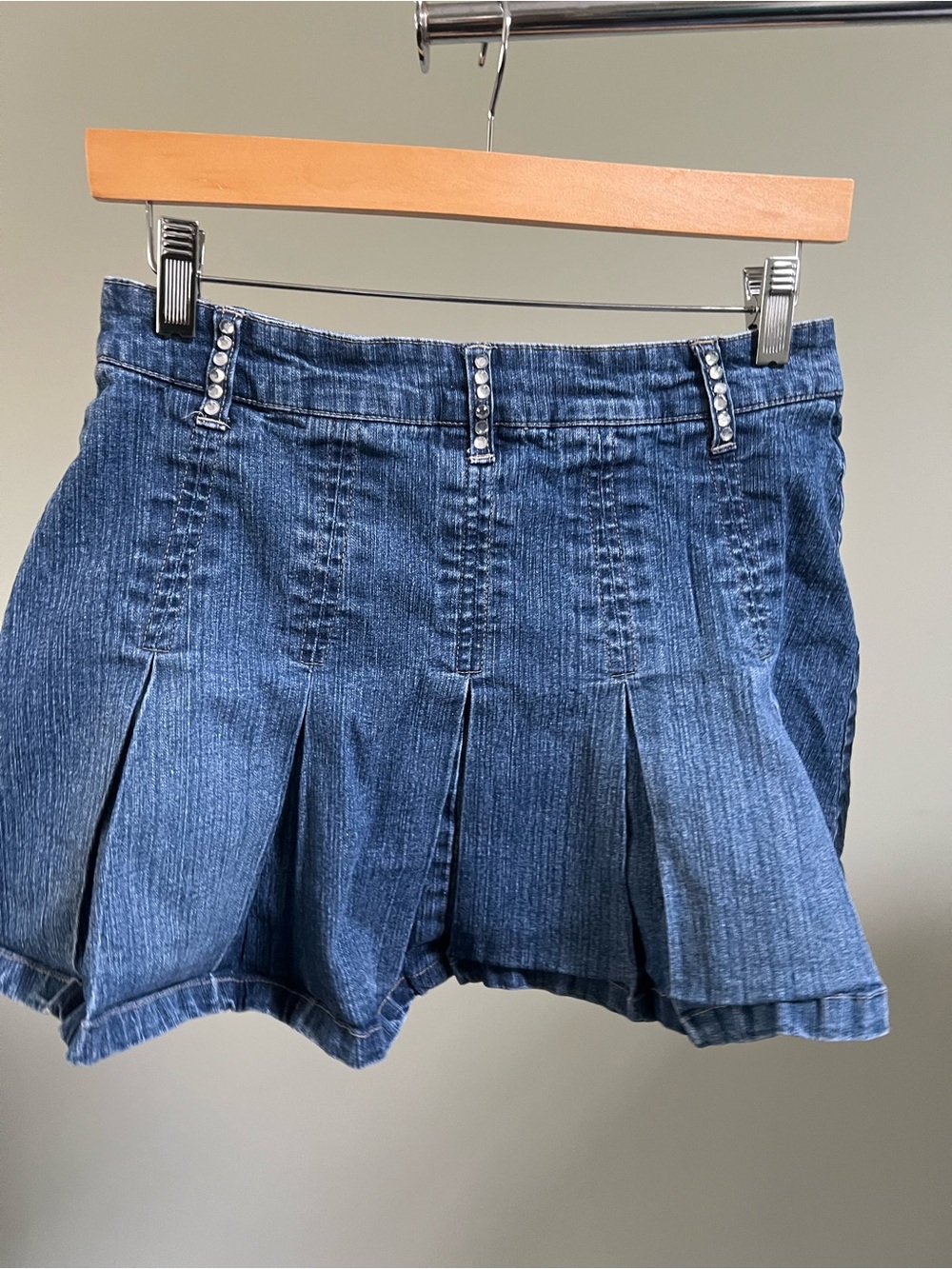 Arizona Jean Company Girls' Blue Pleated Denim Skort with Studded Belt Loops